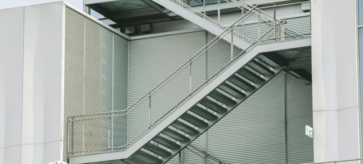 Installation Außentreppen aus Metall