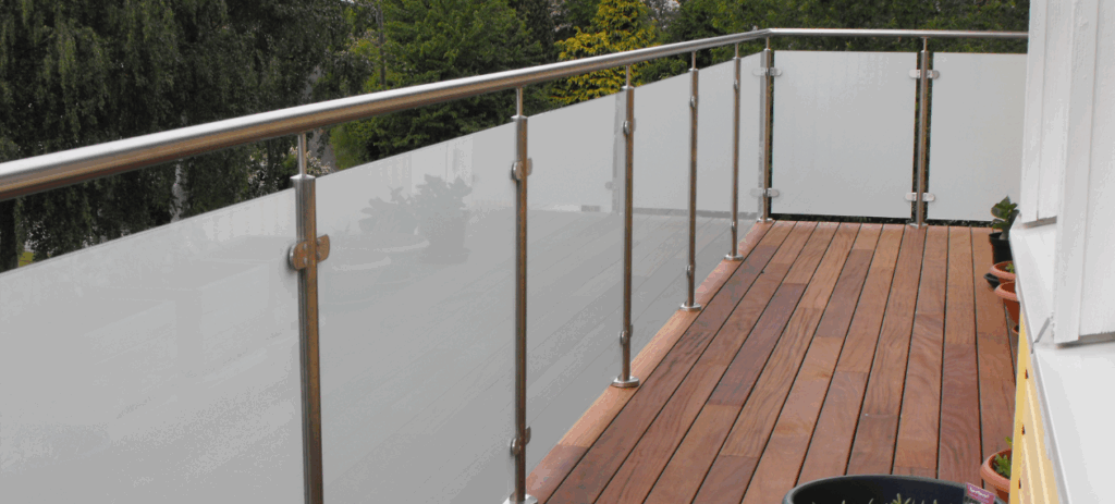 Geländer für Balkone und Treppen