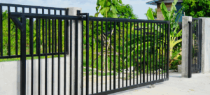 Schiebetor aus Metall