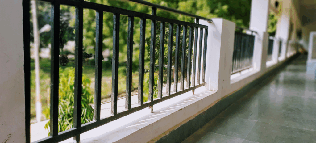 Doppelstabmattenzaun in Anthrazit – modern, robust & pflegeleicht metallzaune